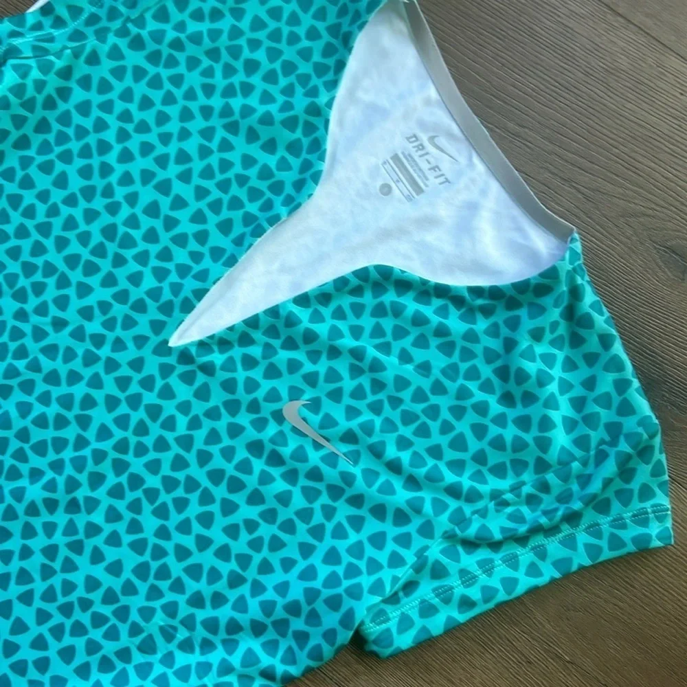 Nike Dri fit Shirt ! Small
